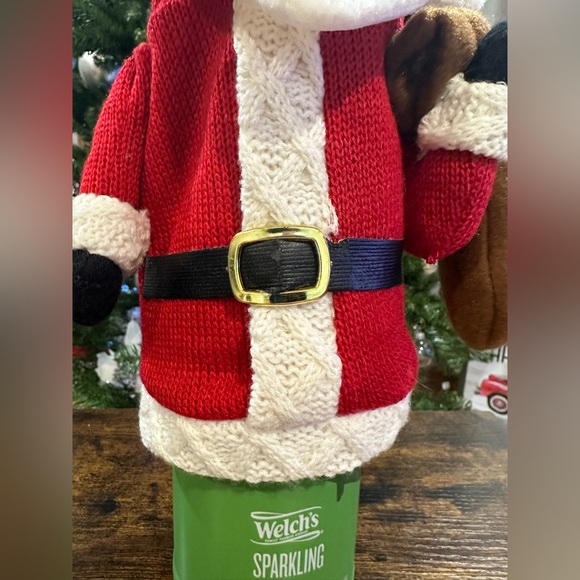 St Nicholas Square Santa Wine Bottle Cover - Picture 2 of 7